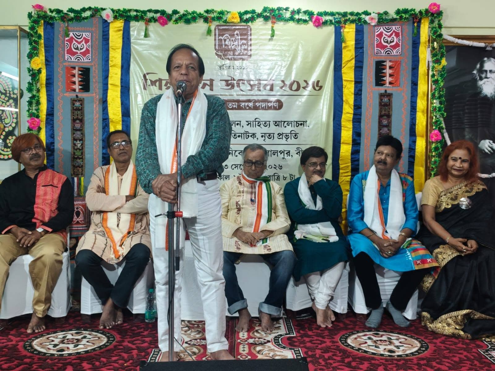 বক্তৃতা প্রদান করছেন পার্থসারথি গায়েন